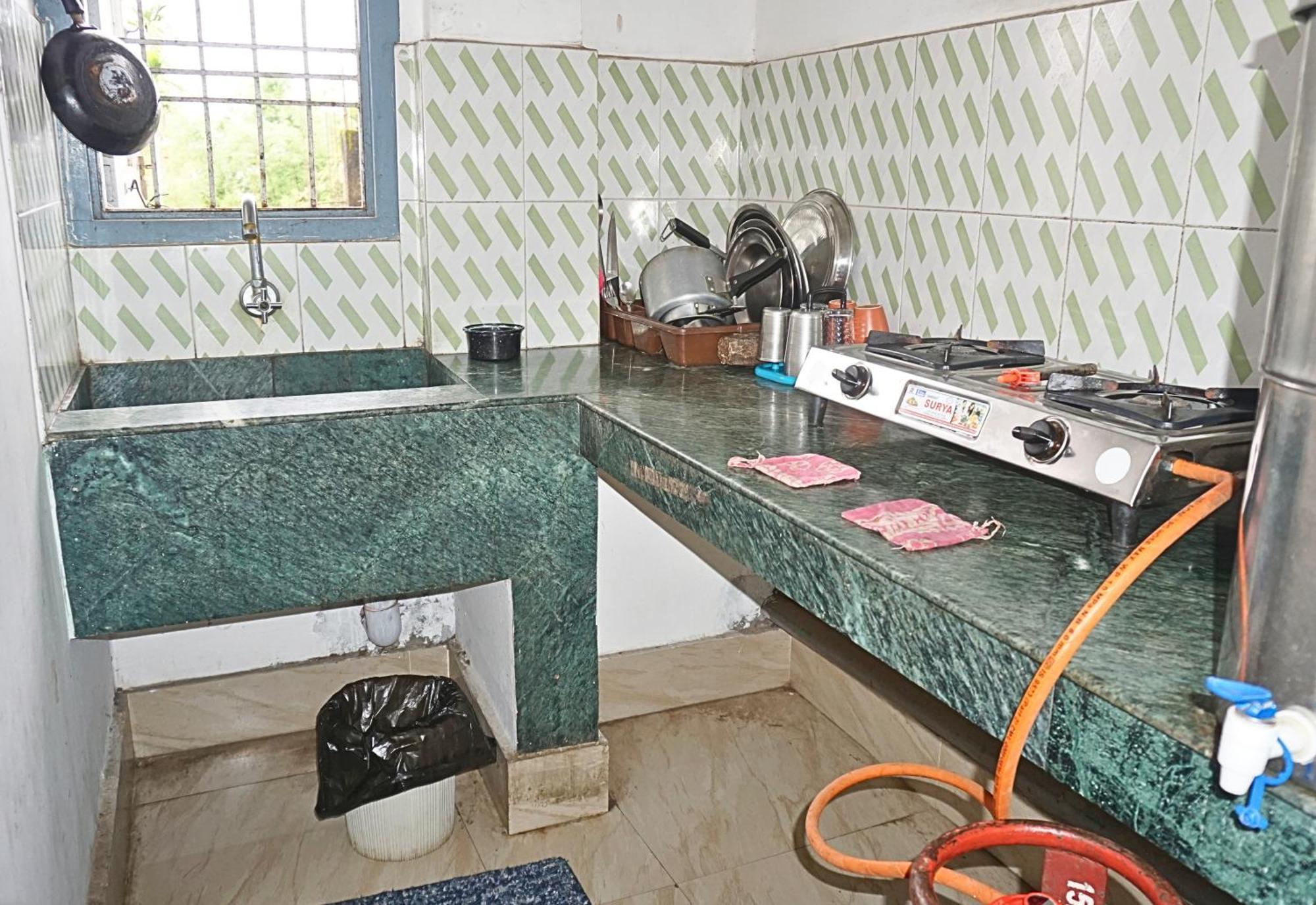 Taj Residency Holiday Homestay -Entire 1Bhk & 2Bhk Private Apartments -Call 767Ooo54Oo Jorhāt Dış mekan fotoğraf